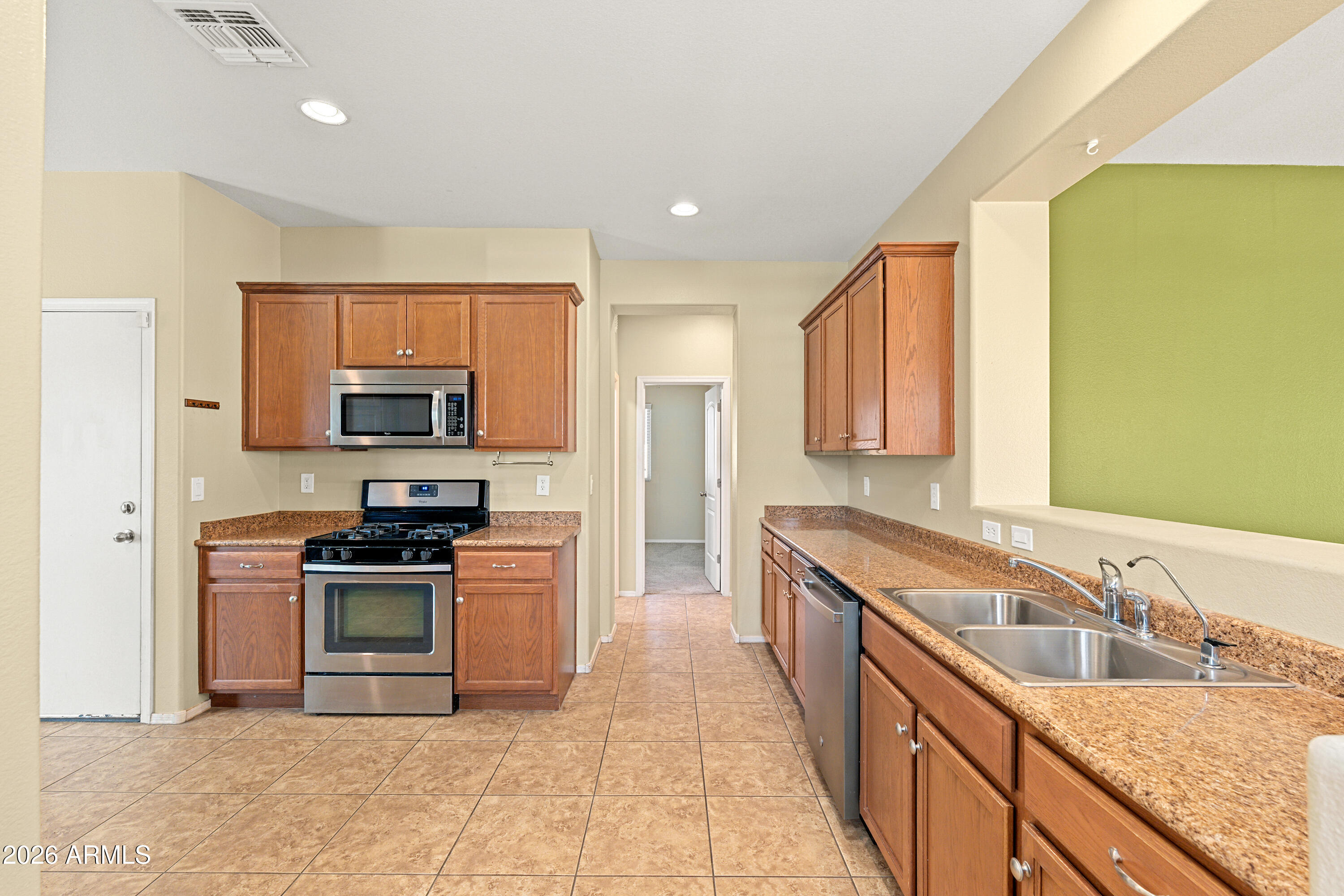 19128 W WOODLANDS Avenue