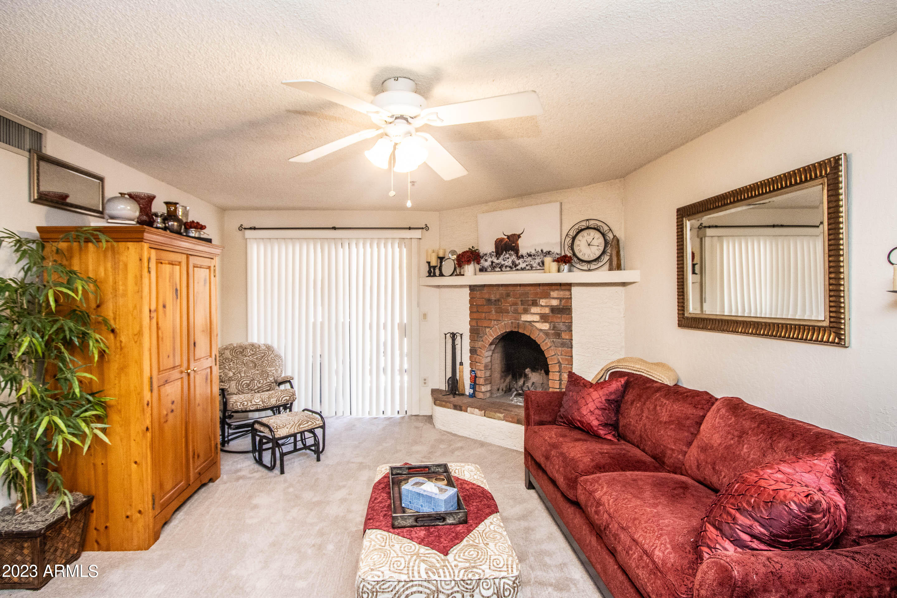 3031 N CIVIC CENTER Plaza 240