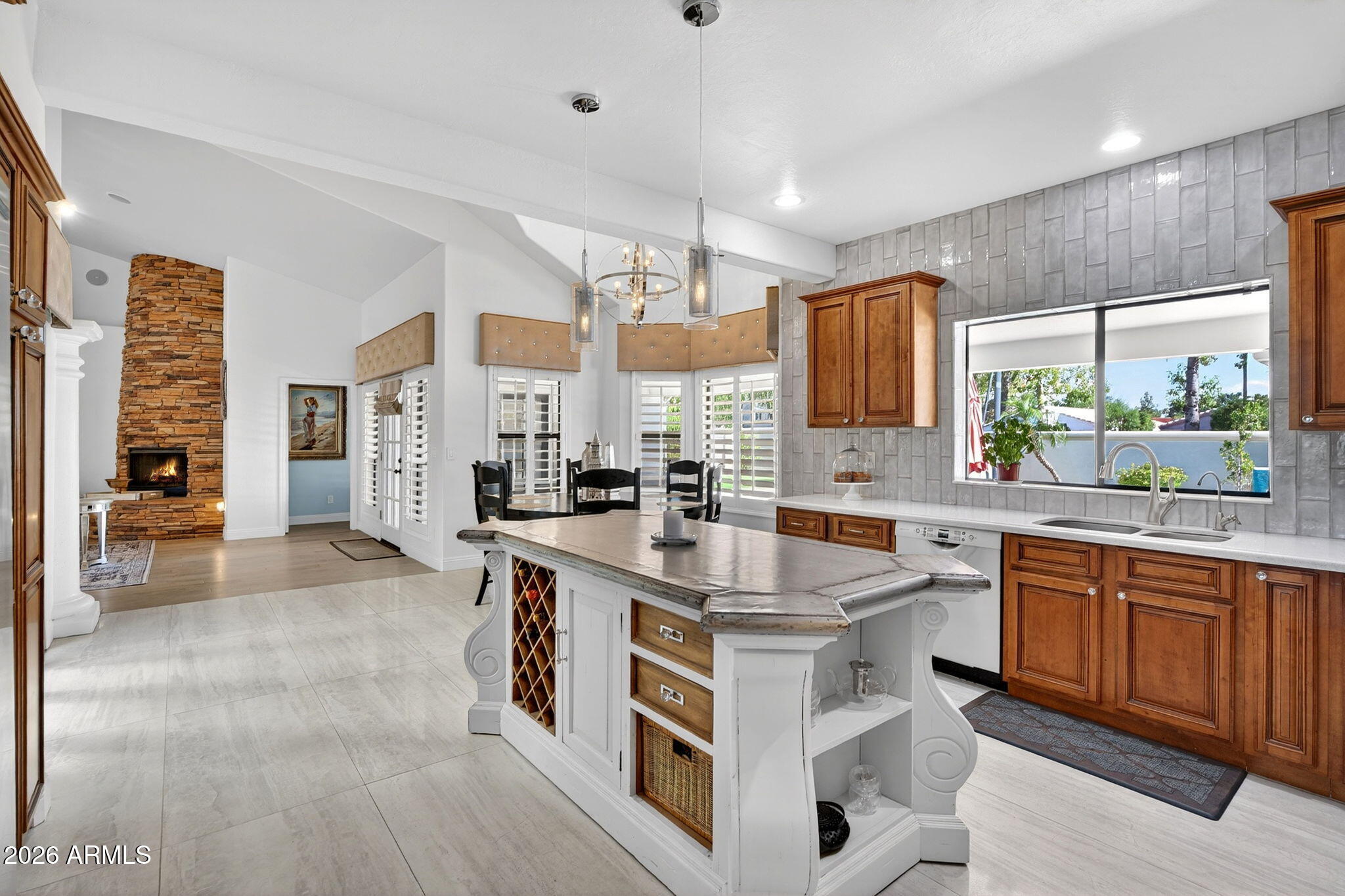 WEST LAKE ESTATES - Residential
