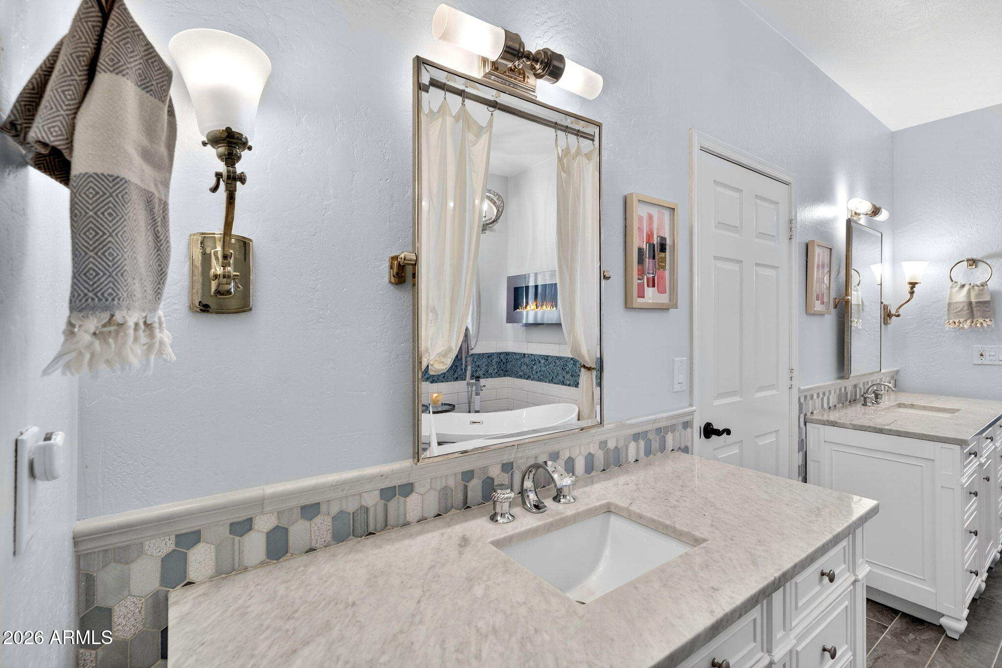WEST LAKE ESTATES - Residential
