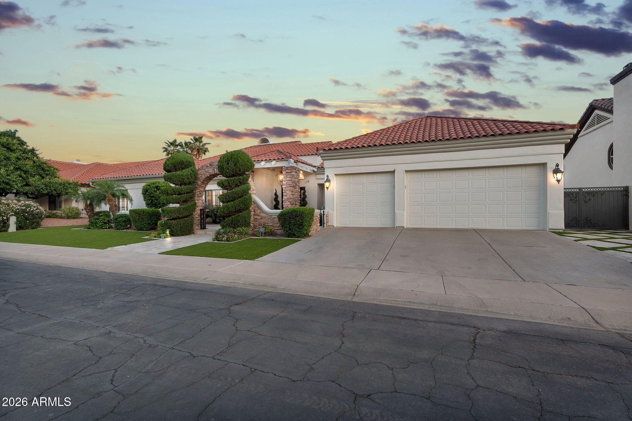 WEST LAKE ESTATES - Residential