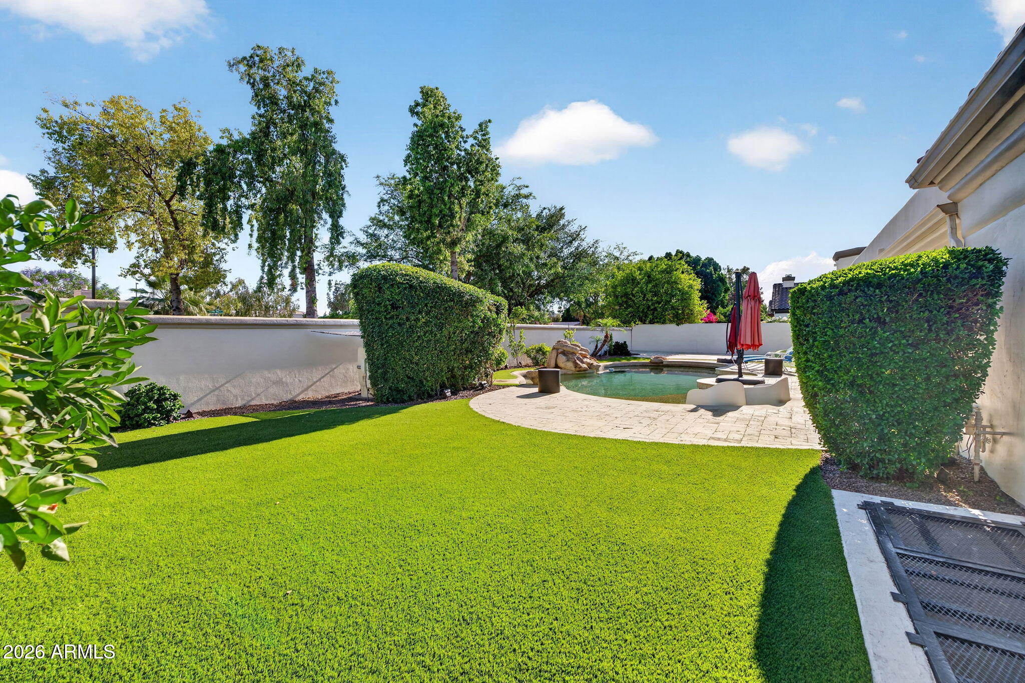 WEST LAKE ESTATES - Residential