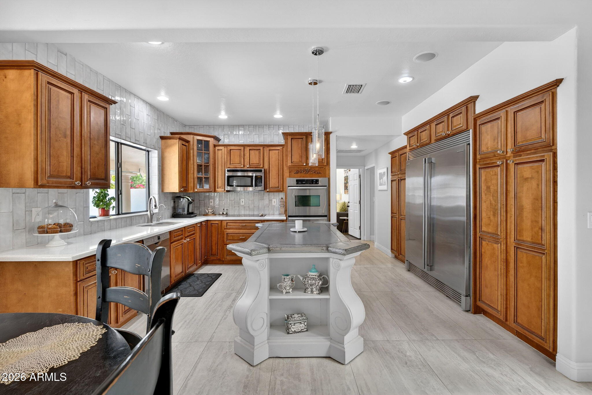 WEST LAKE ESTATES - Residential