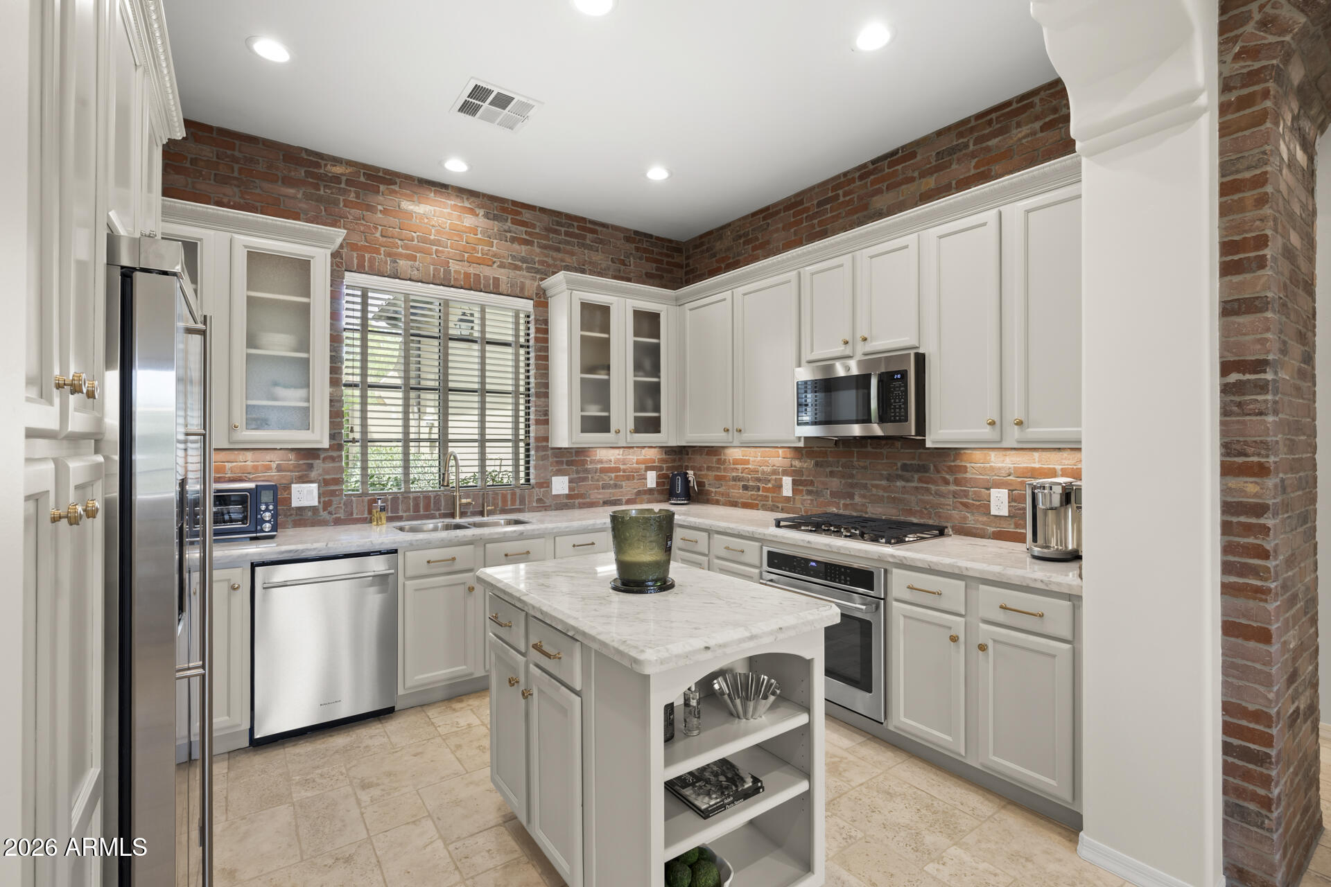 20704 N 90TH Place 1060