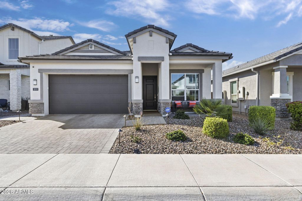 Photo of 5111 E Village Drive, Scottsdale, AZ 85254 (MLS # 6998884)