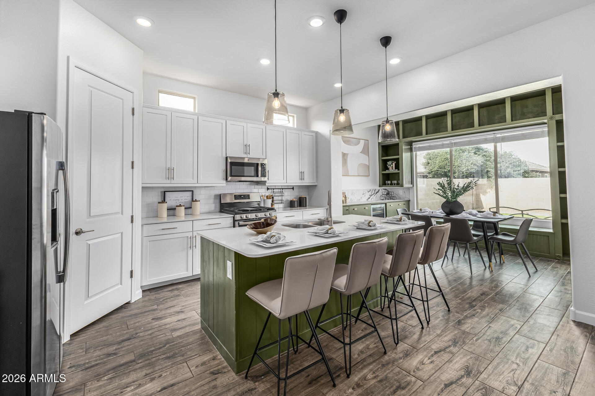 21778 E VIA DE ARBOLES --