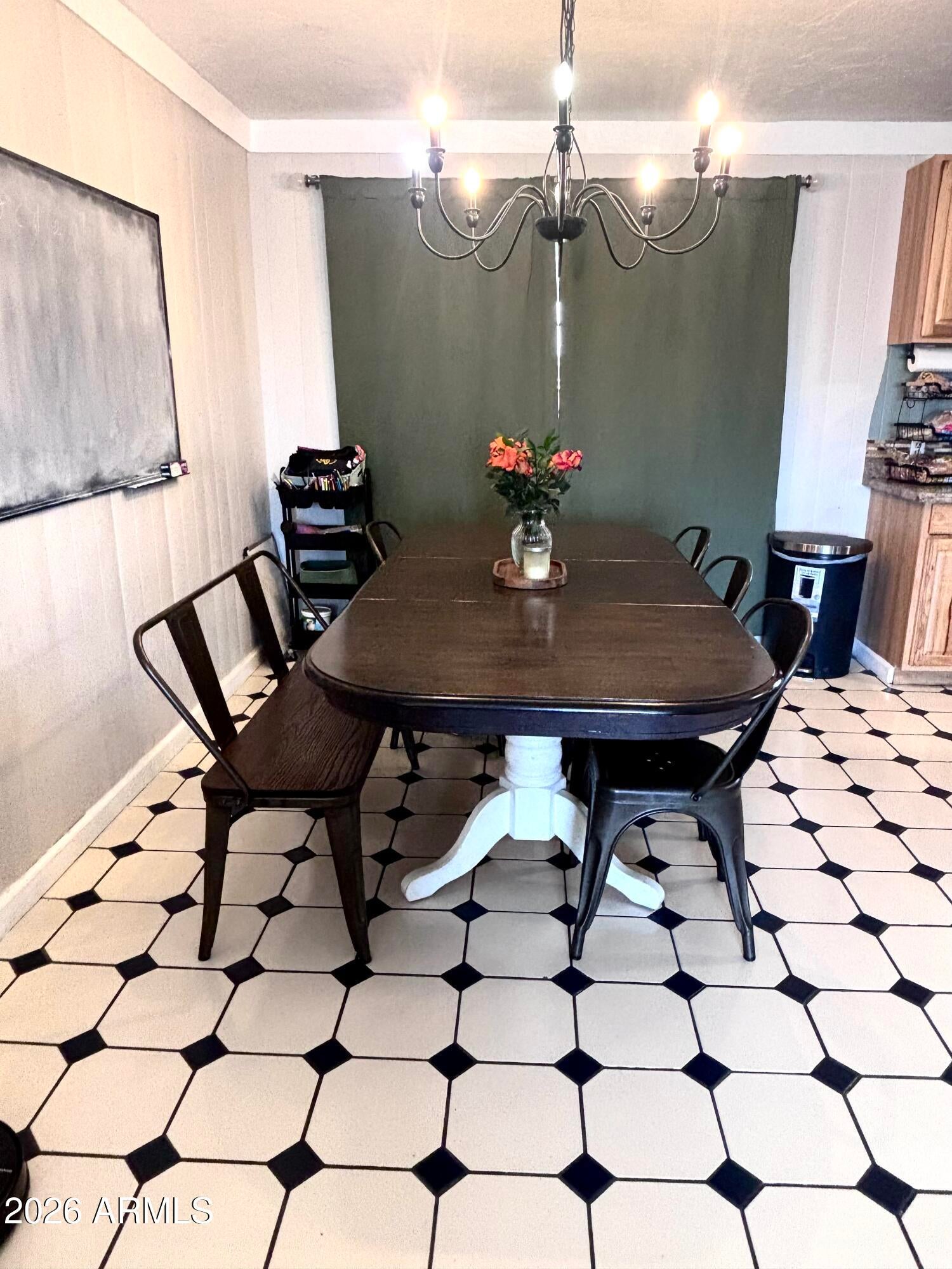 110 W 9TH Street