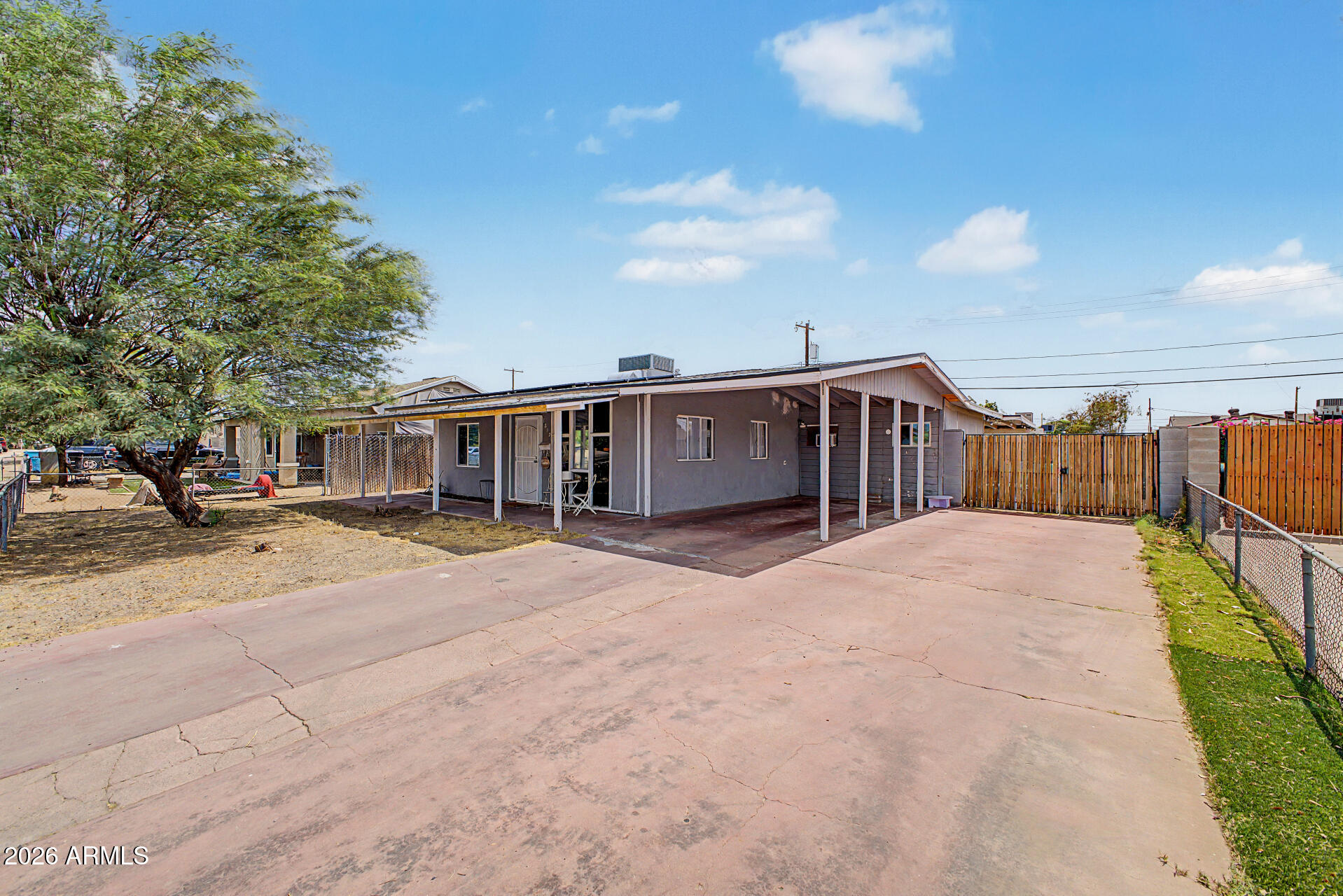 1817 N 38TH Drive