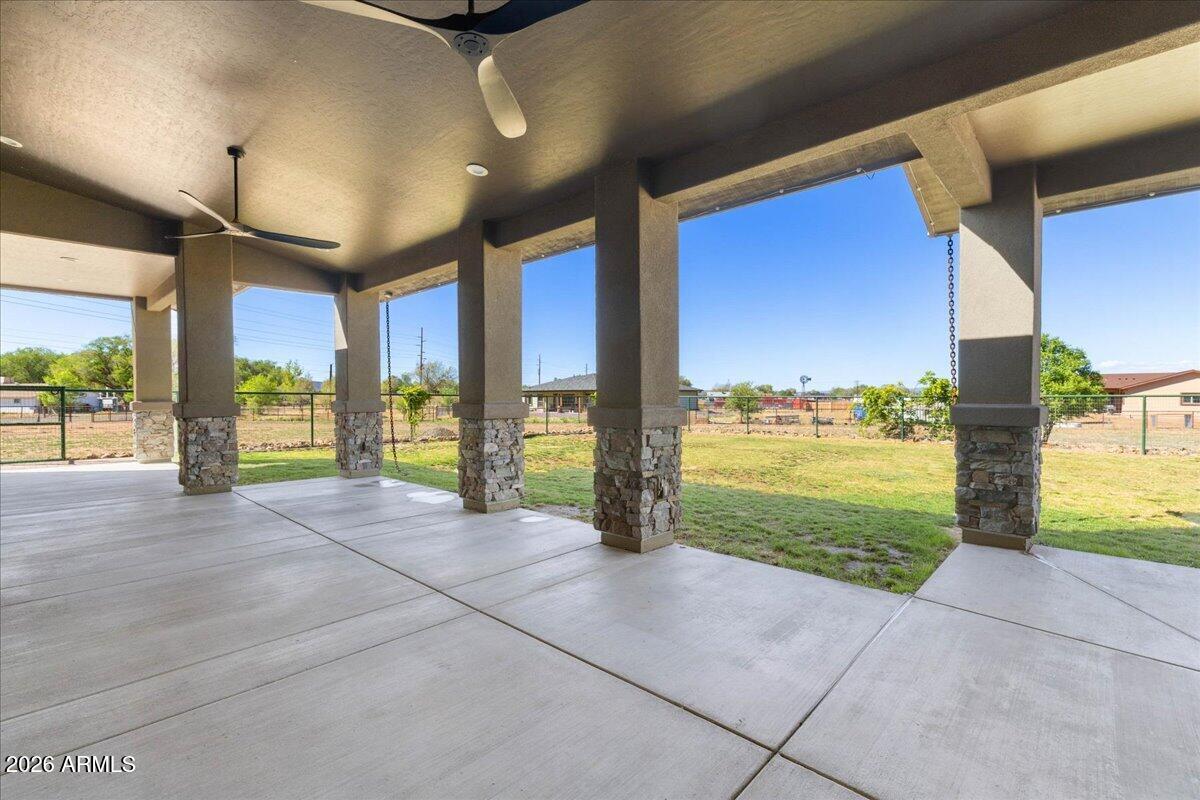 S27 T16N R2W - Residential