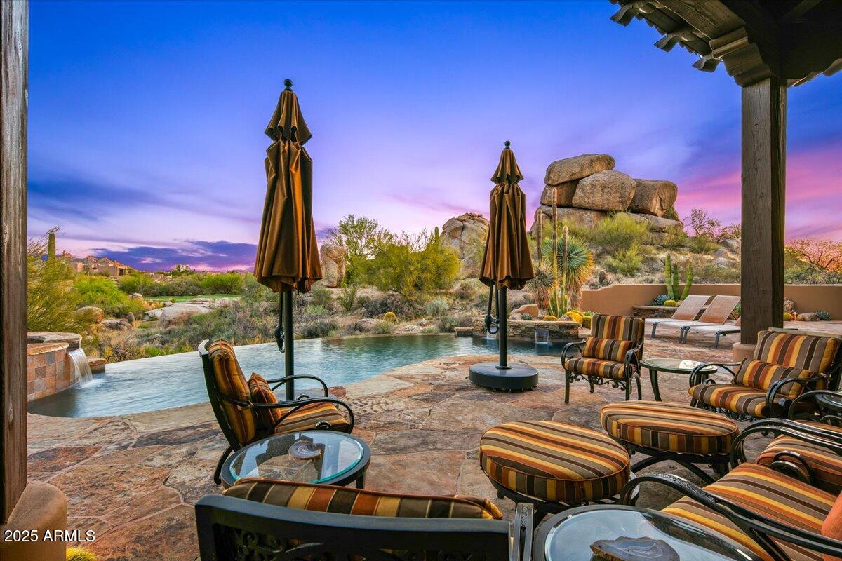 7311 E ARROYO HONDO Road