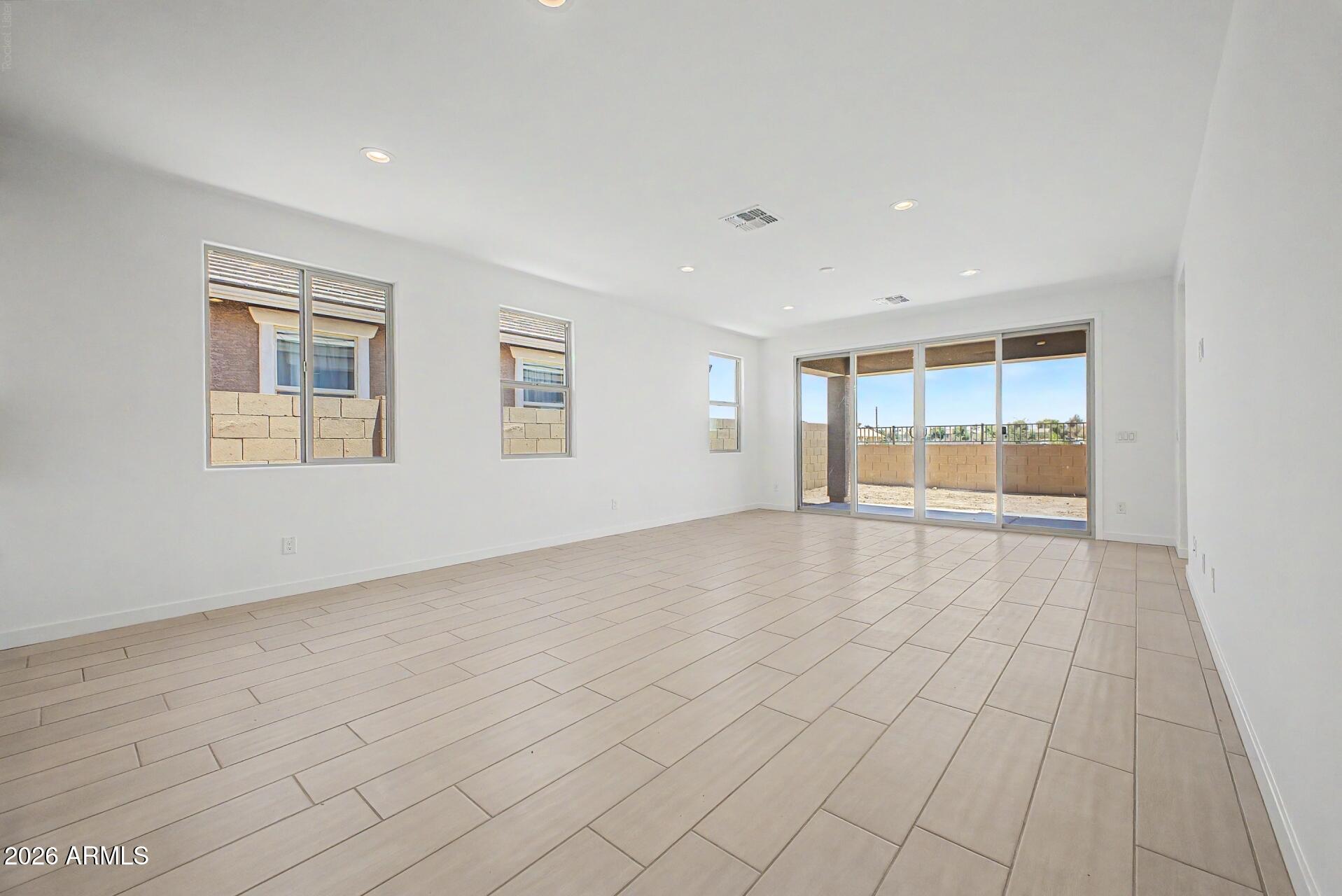 8037 W GRANADA Road