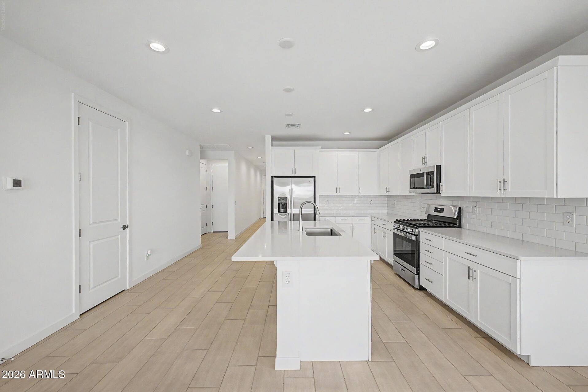 8037 W GRANADA Road