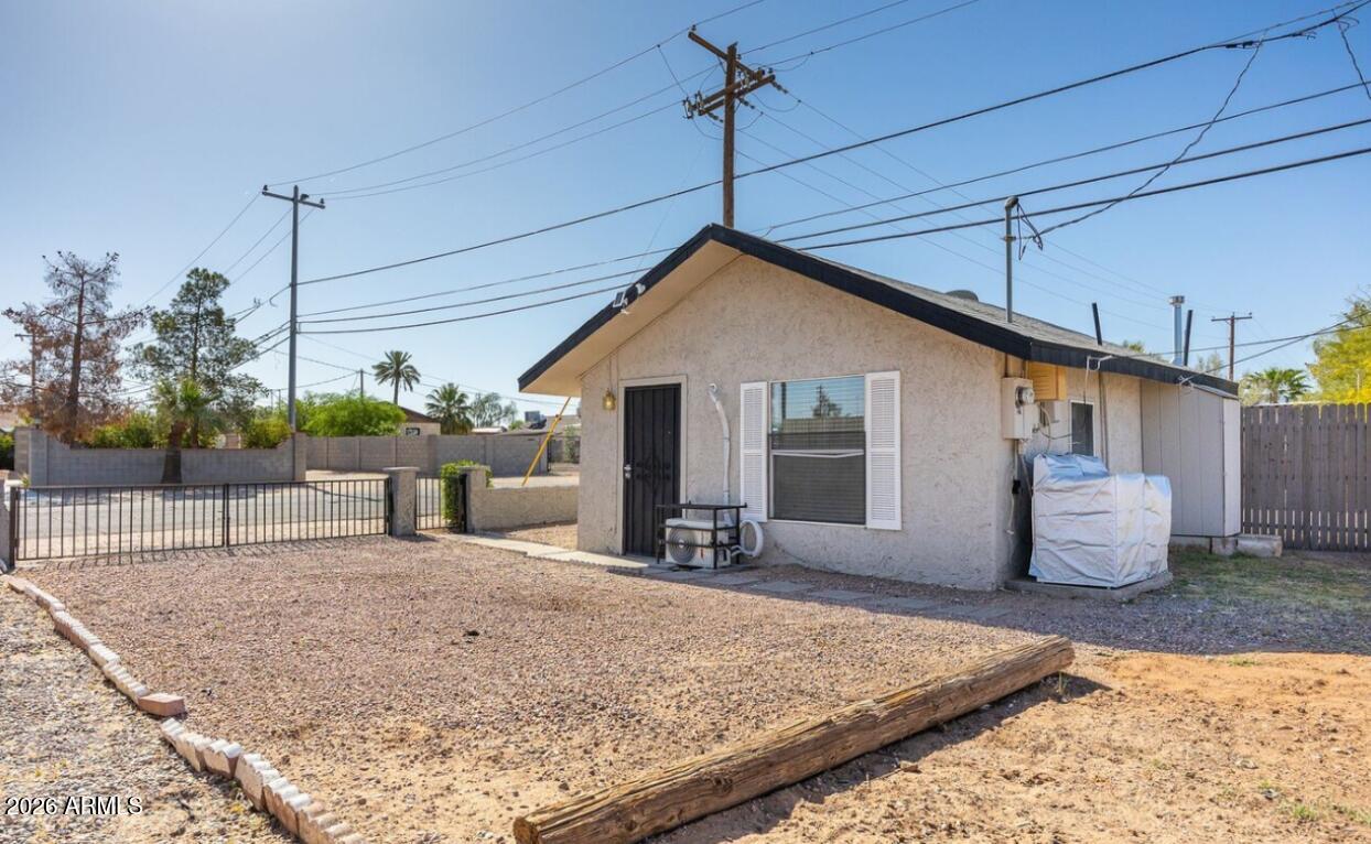 815 N ARBOR Avenue