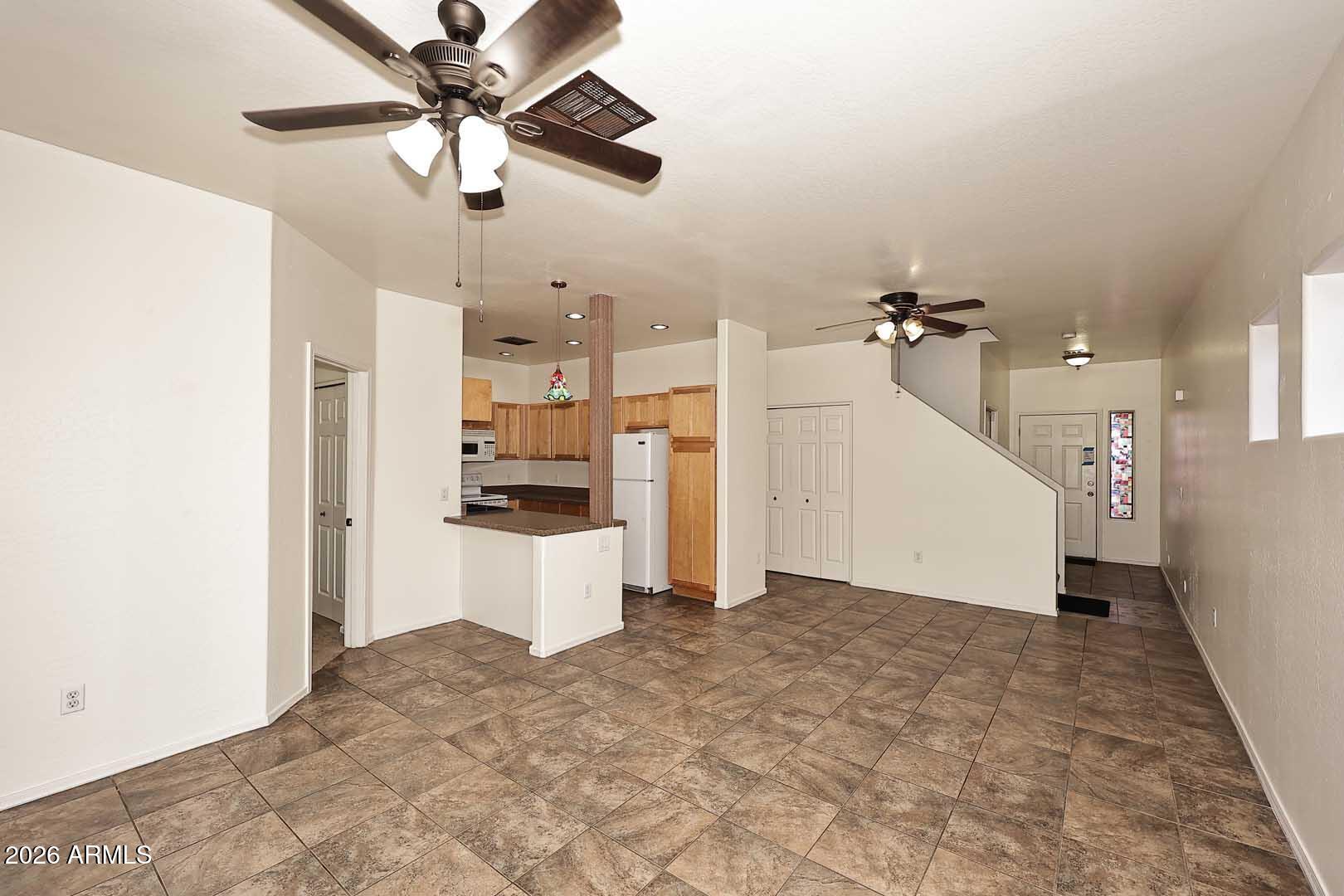 1505 E SAHUARO Drive 3