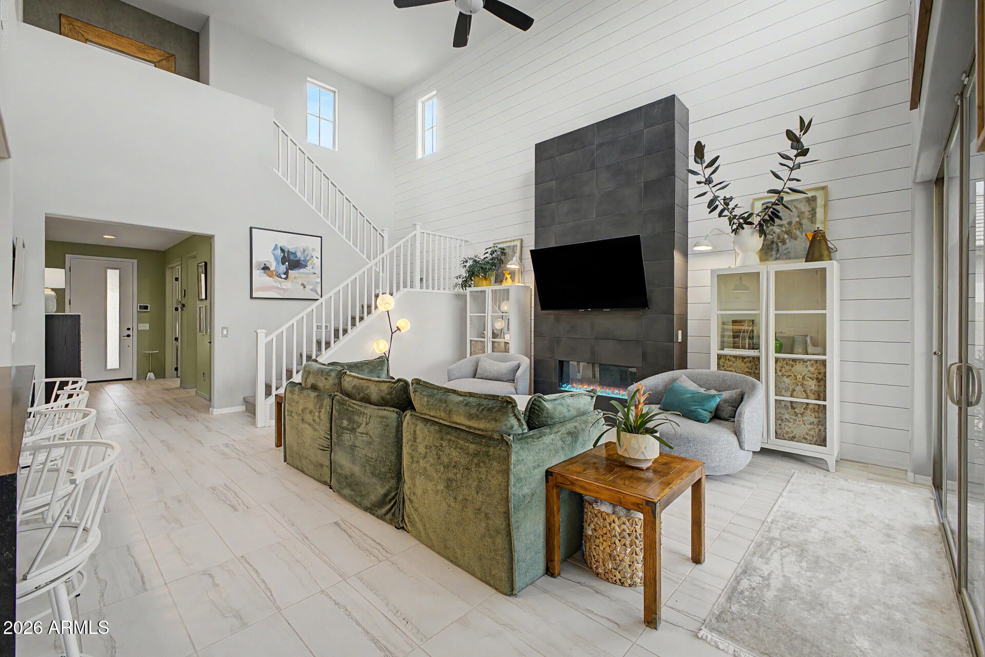 1410 W FLINTLOCK Drive