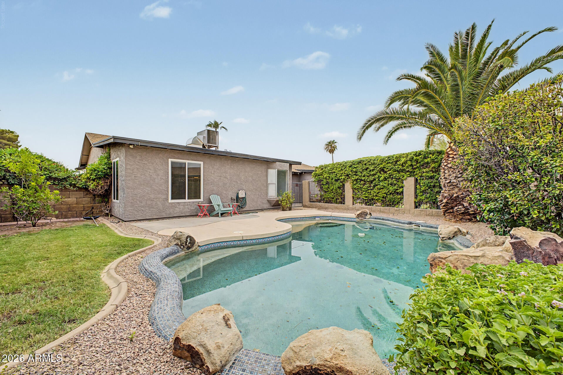 2102 W Utopia Road