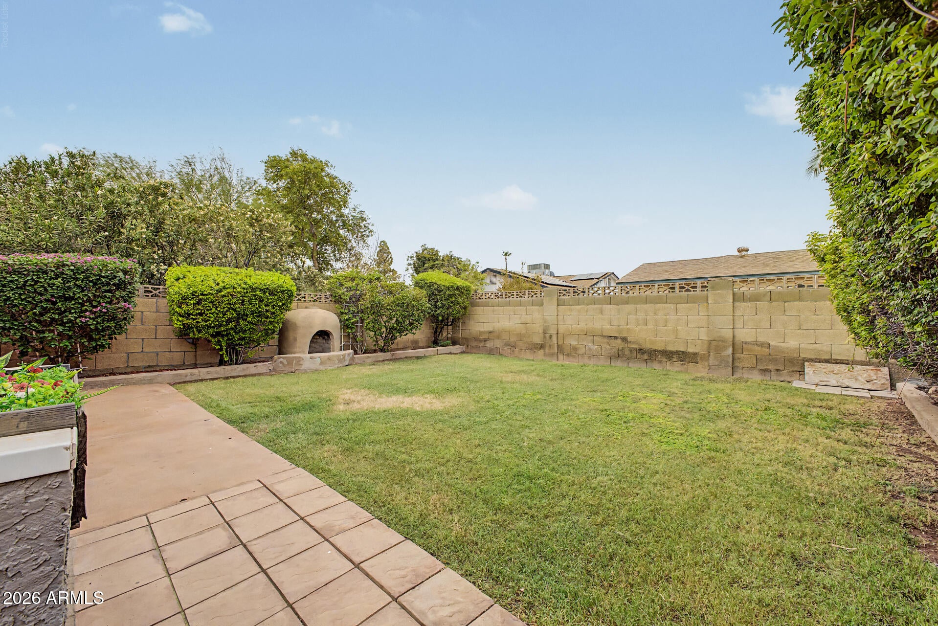 2102 W Utopia Road