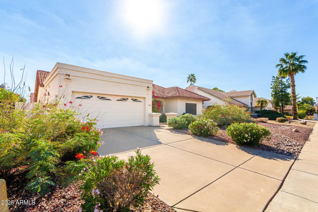Photo of 6719 W Kerry Lane, Glendale, AZ 85308 (MLS # 6948744)