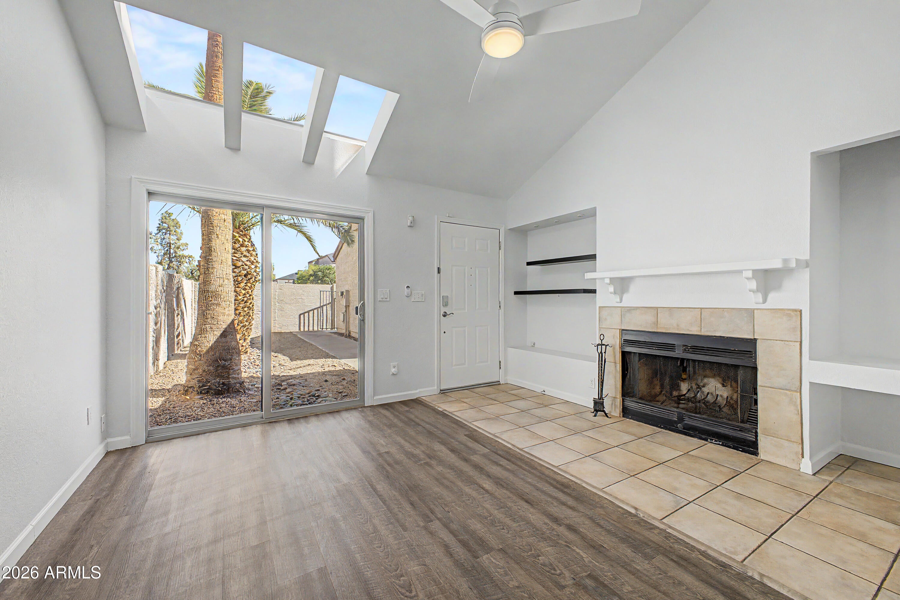 3301 E KELTON Lane 103