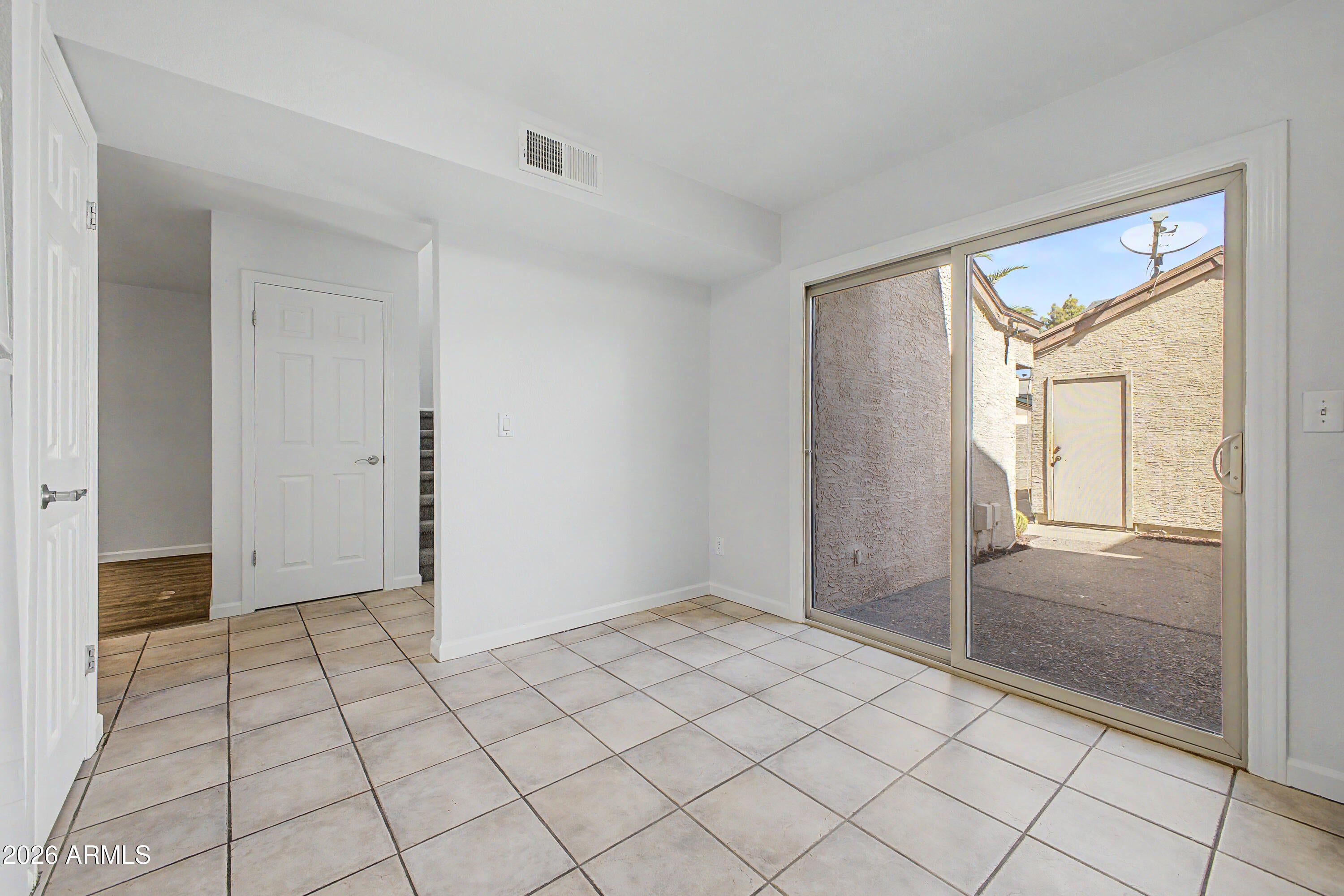 3301 E KELTON Lane 103
