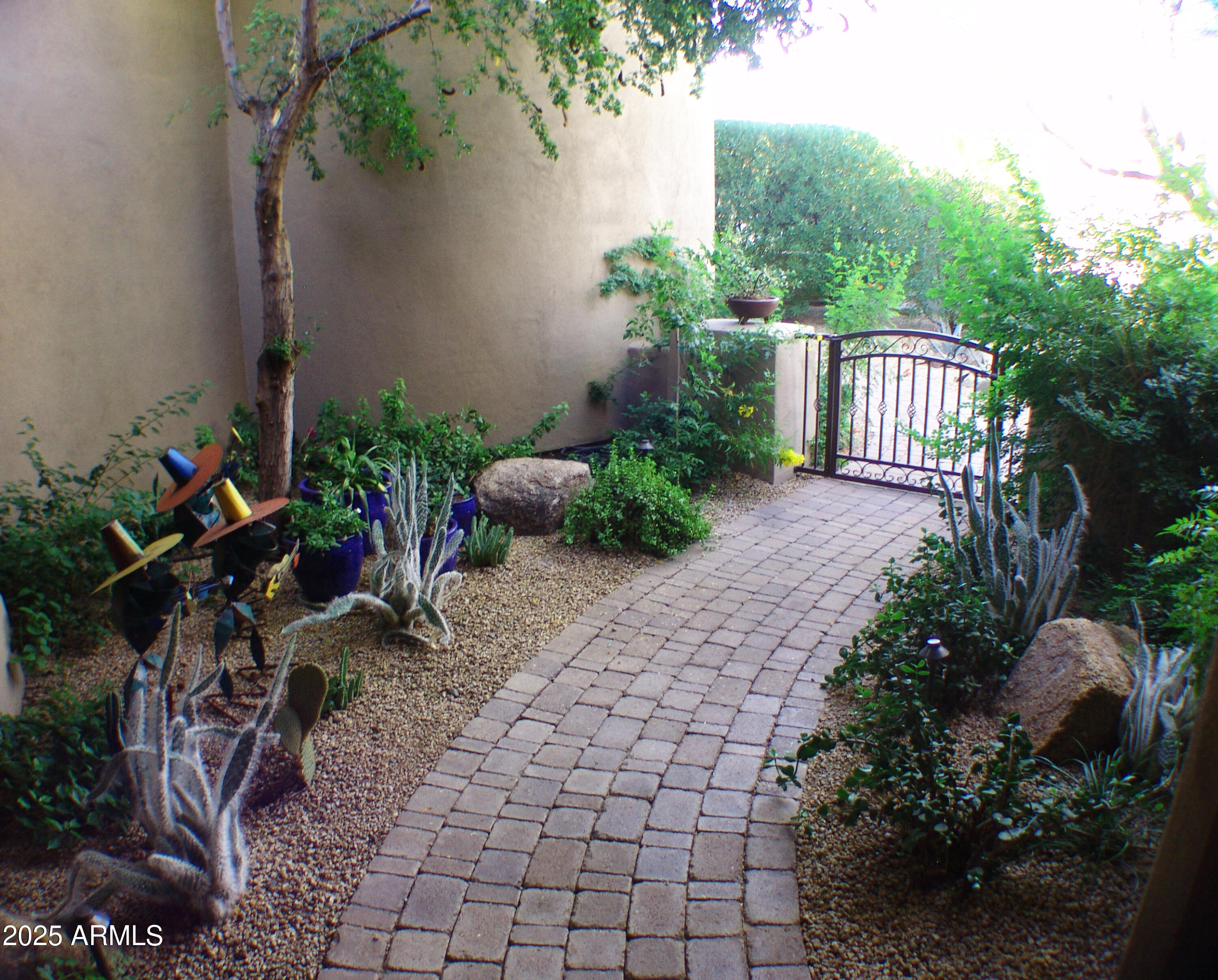 7373 E CLUBHOUSE Drive 8