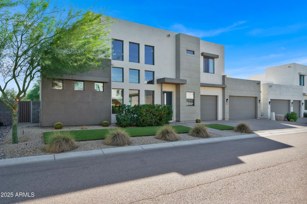 Photo of 10929 E North Lane, Scottsdale, AZ 85259 (MLS # 6943370)