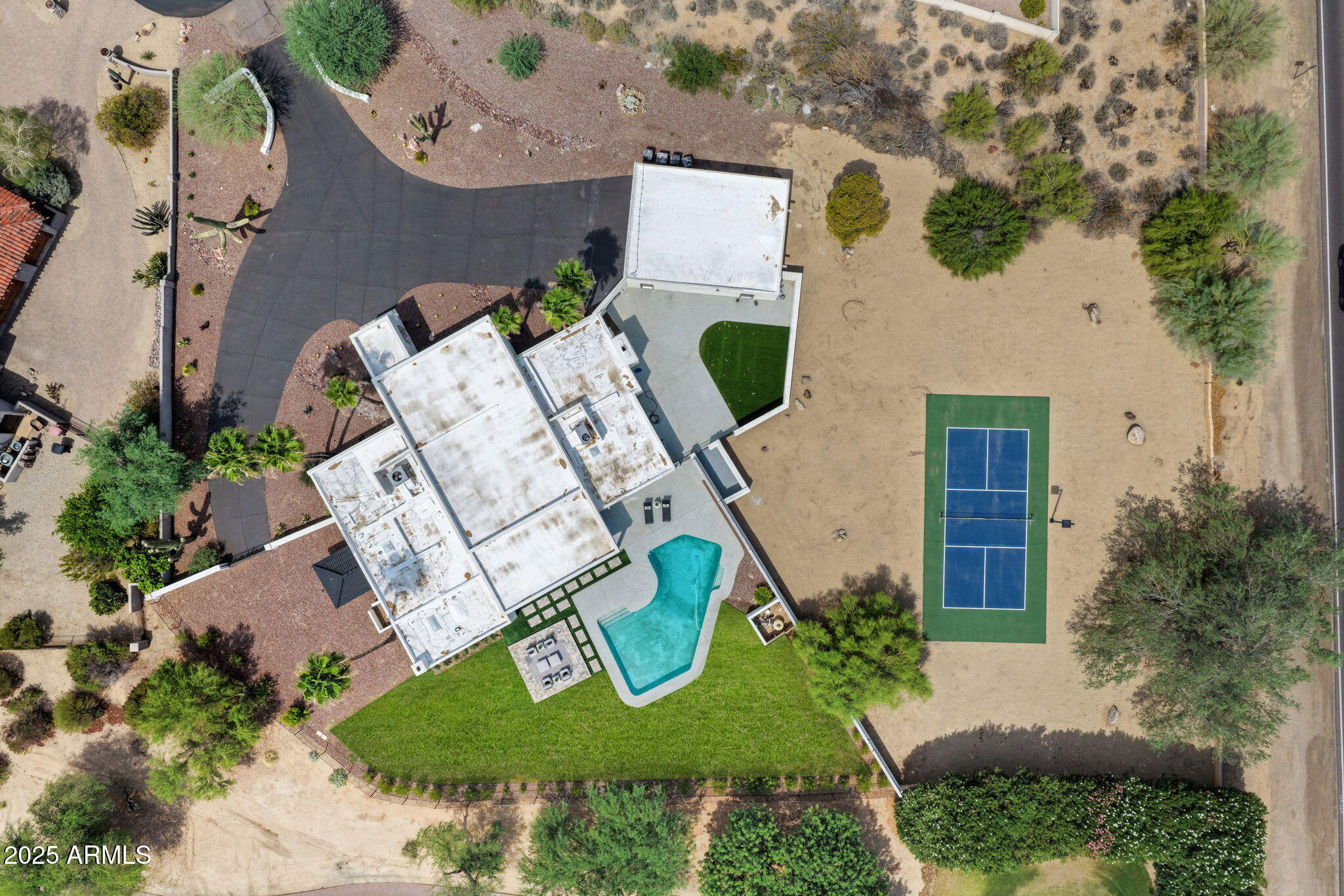 8130 E VISTA BONITA Drive