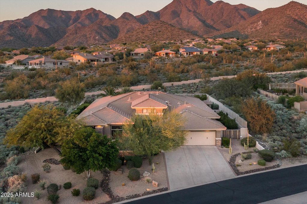 Photo of 11368 E Winchcomb Drive, Scottsdale, AZ 85255 (MLS # 6974601)