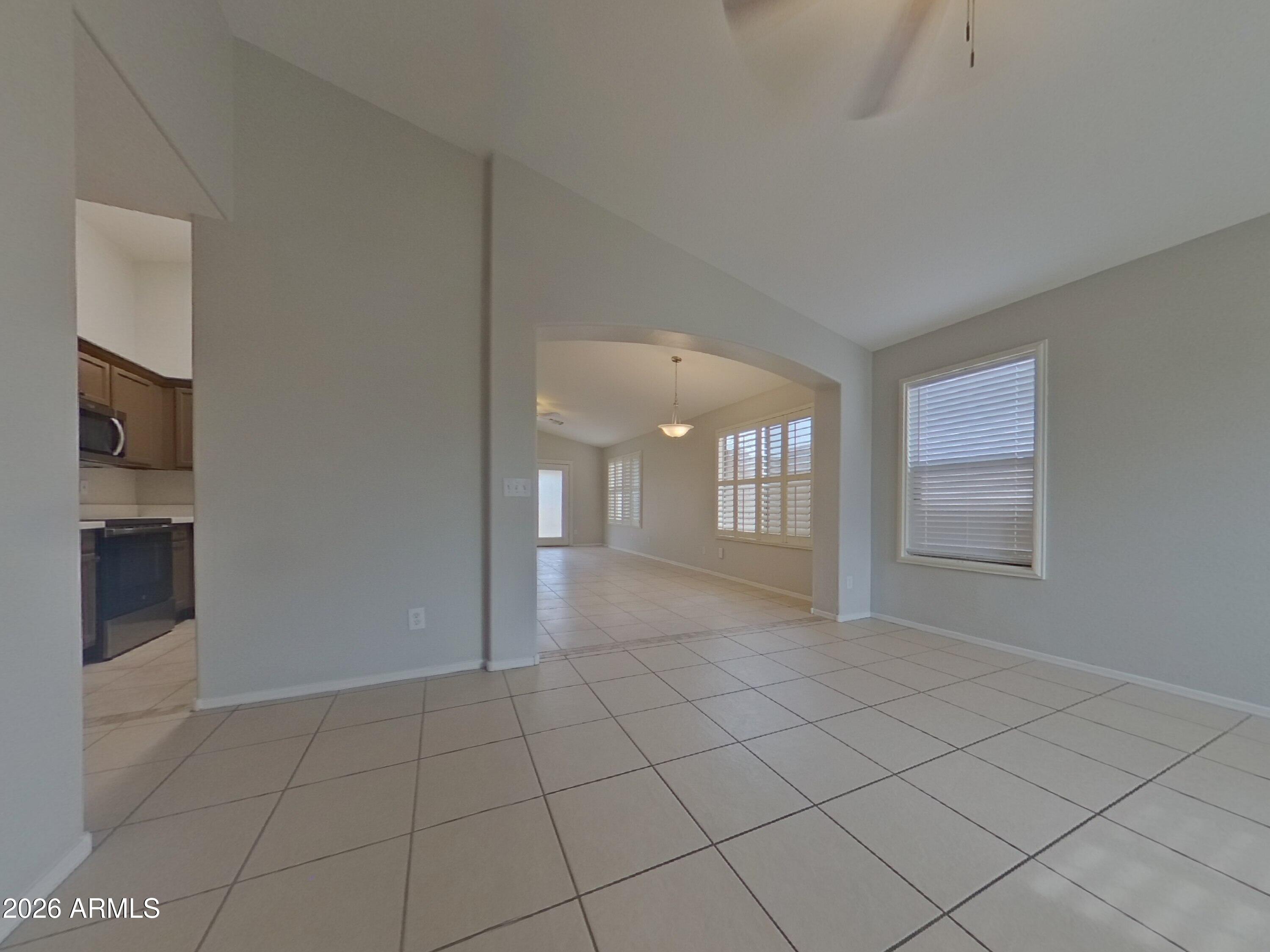 15848 W ADAMS Street