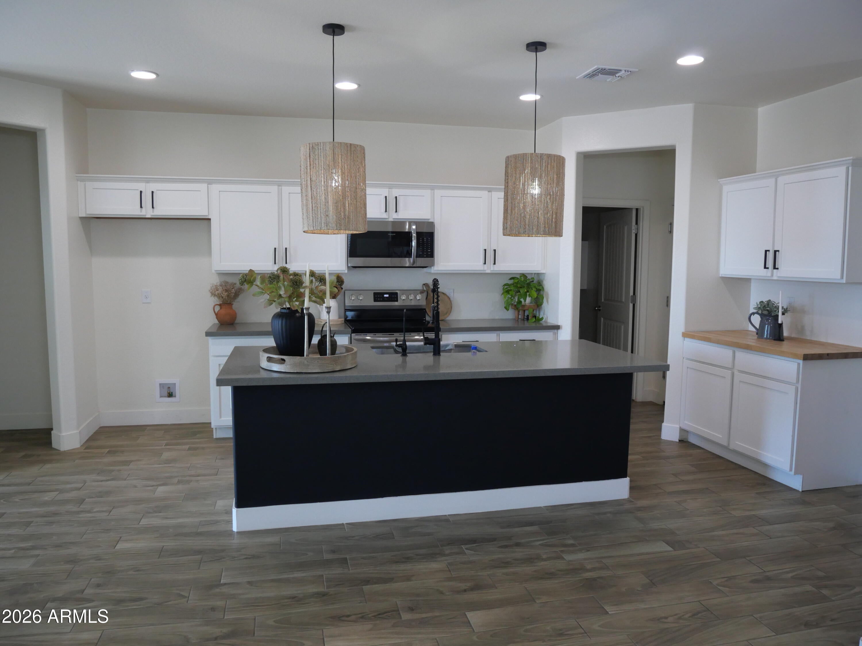 17639 W COUNTRY CLUB Terrace
