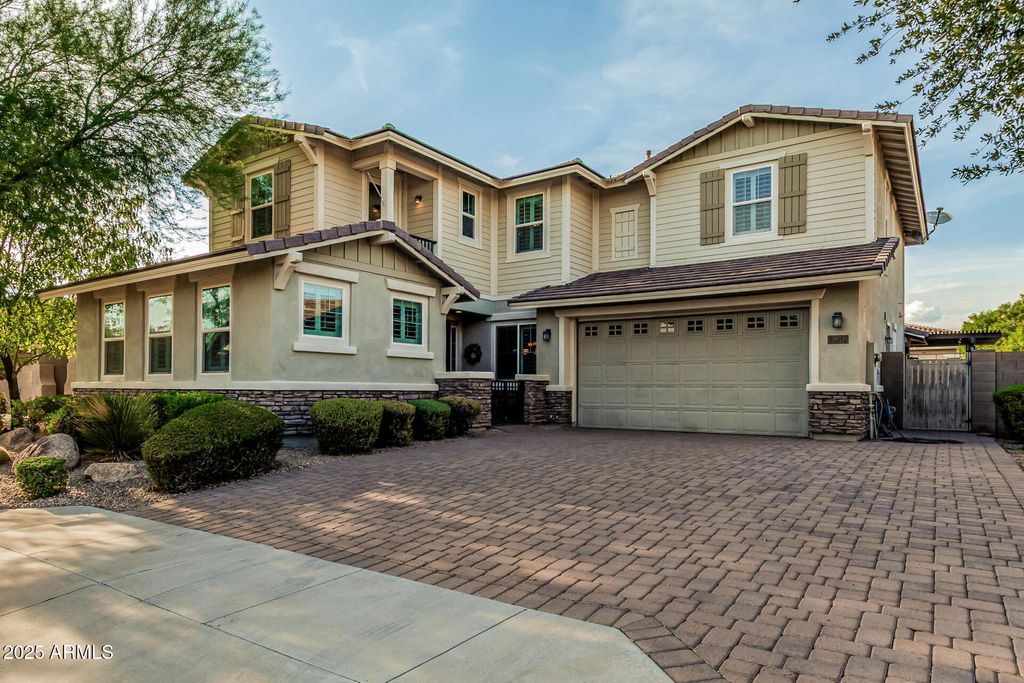 Photo of 14674 W Pasadena Avenue, Litchfield Park, AZ 85340 (MLS # 6910591)