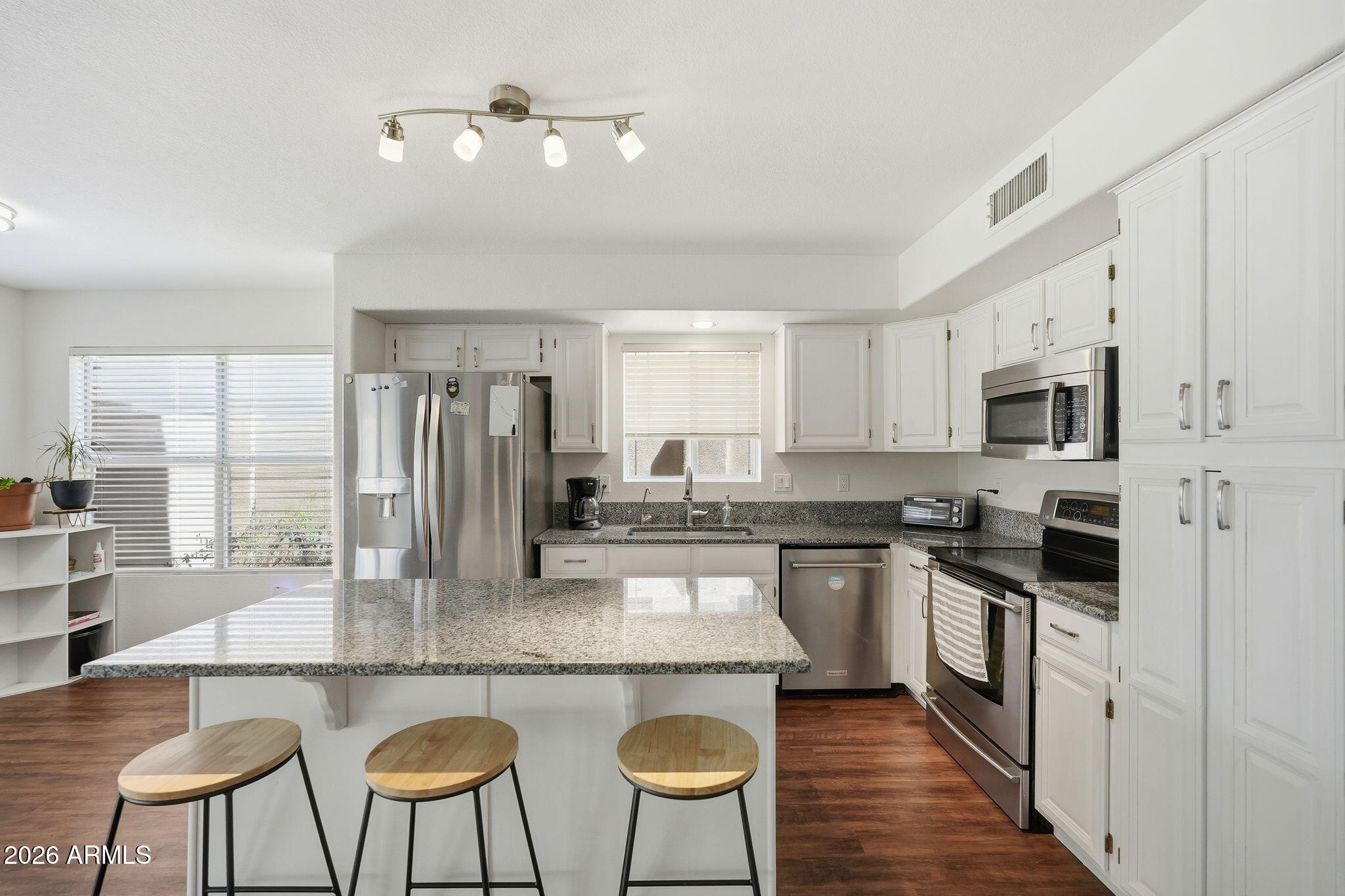 6462 E Raftriver Street