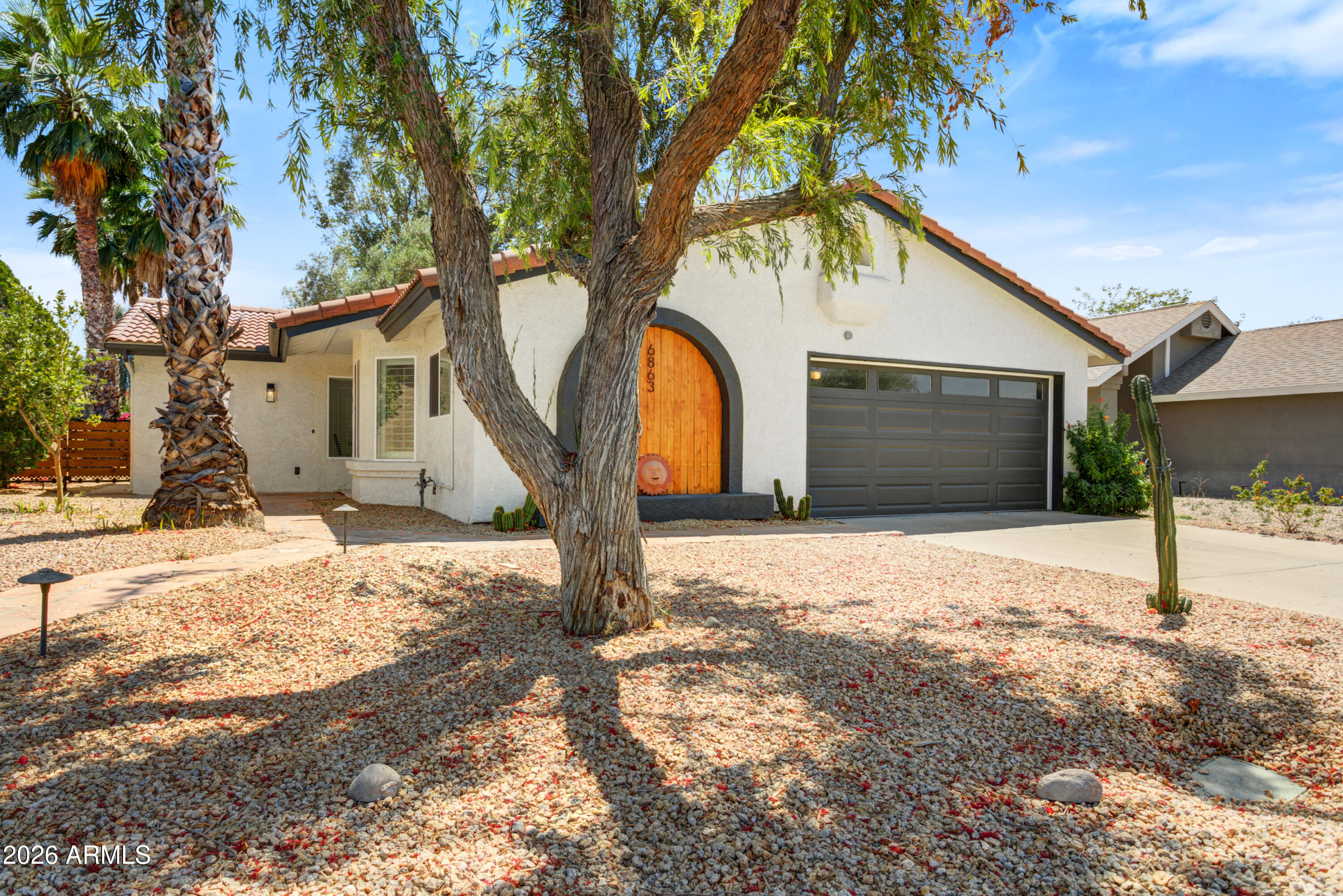 6863 E KELTON Lane