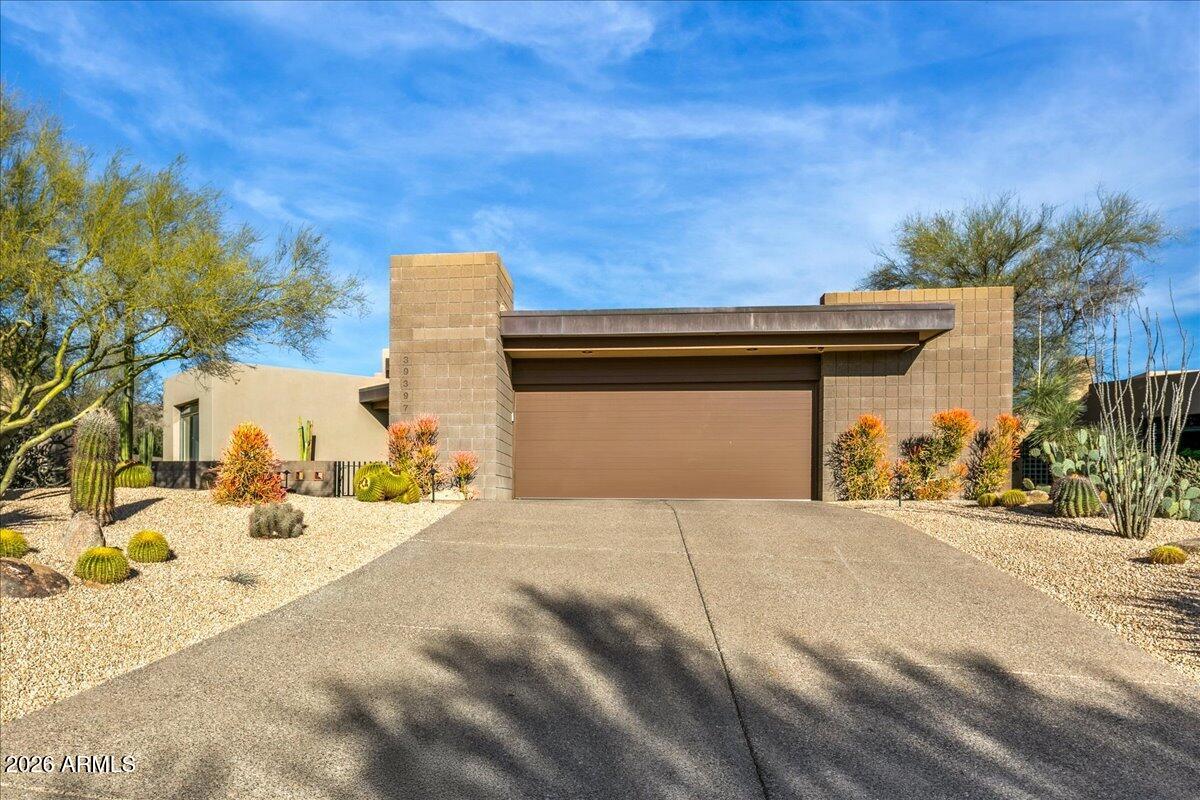 DESERT MOUNTAIN - Residential