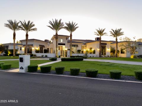 Photo of 5842 N 38th Place, Paradise Valley, AZ 85253 (MLS # 6950016)