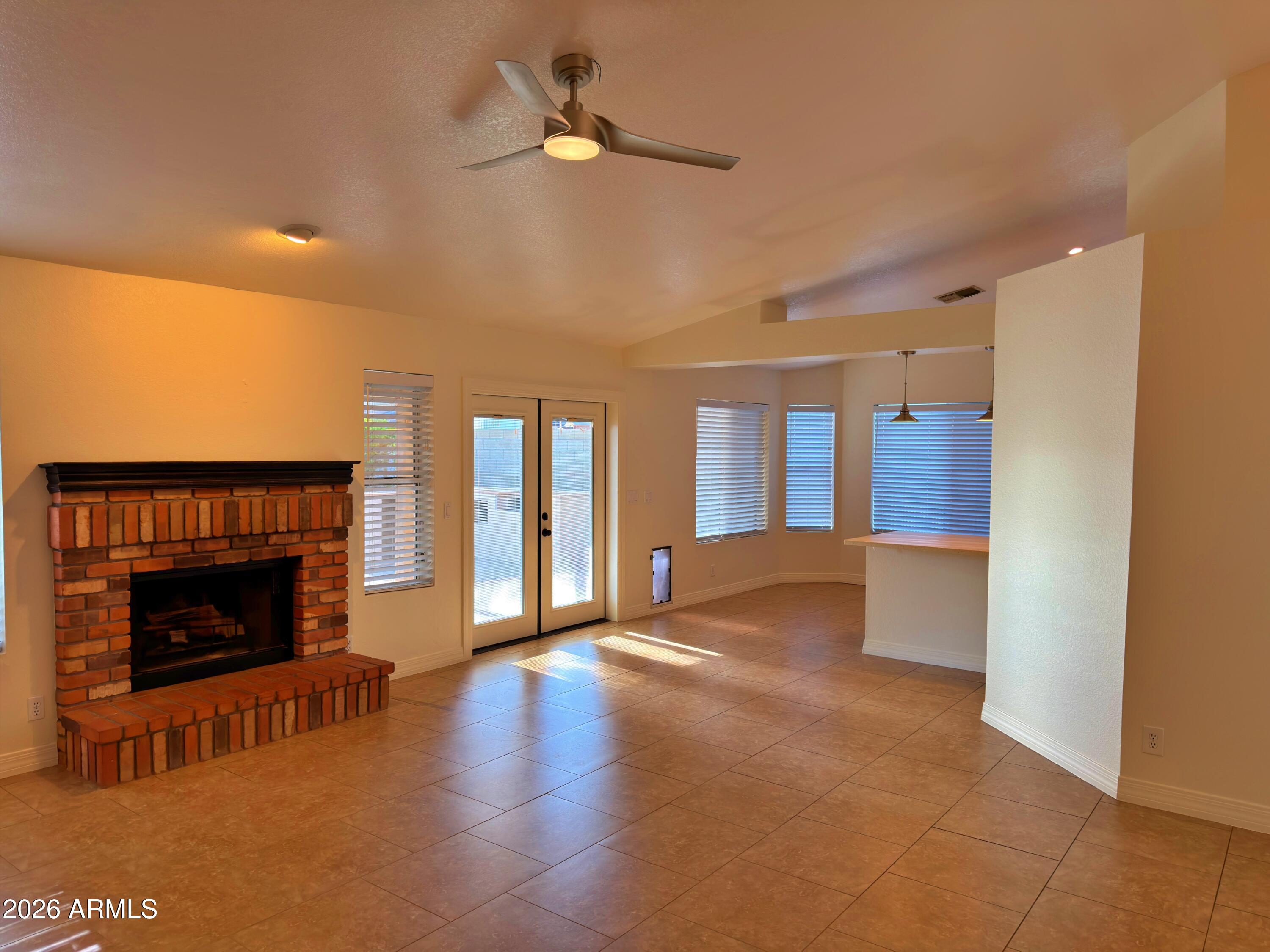 808 N WINTHROP Circle