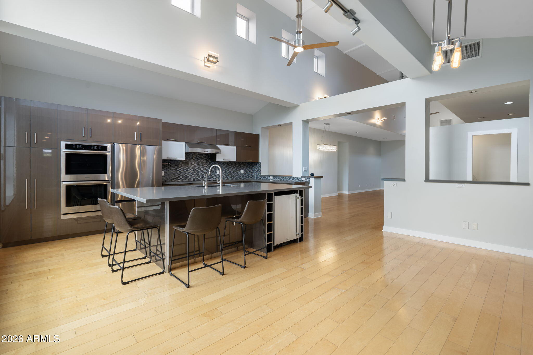 9433 S STANLEY Place