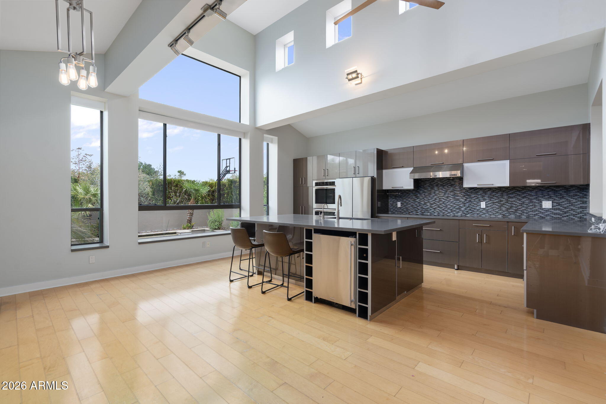 9433 S STANLEY Place