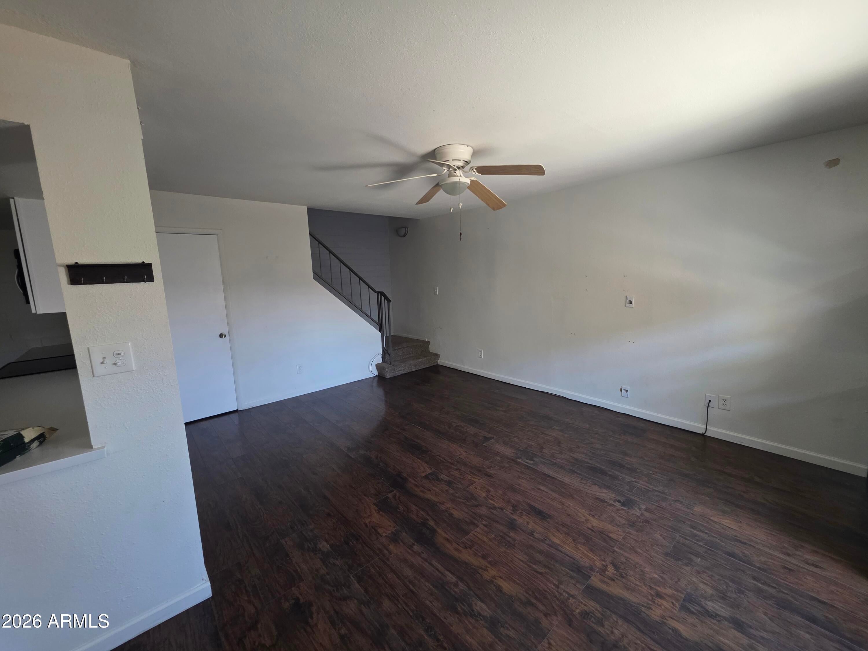 948 S ALMA SCHOOL Road 155