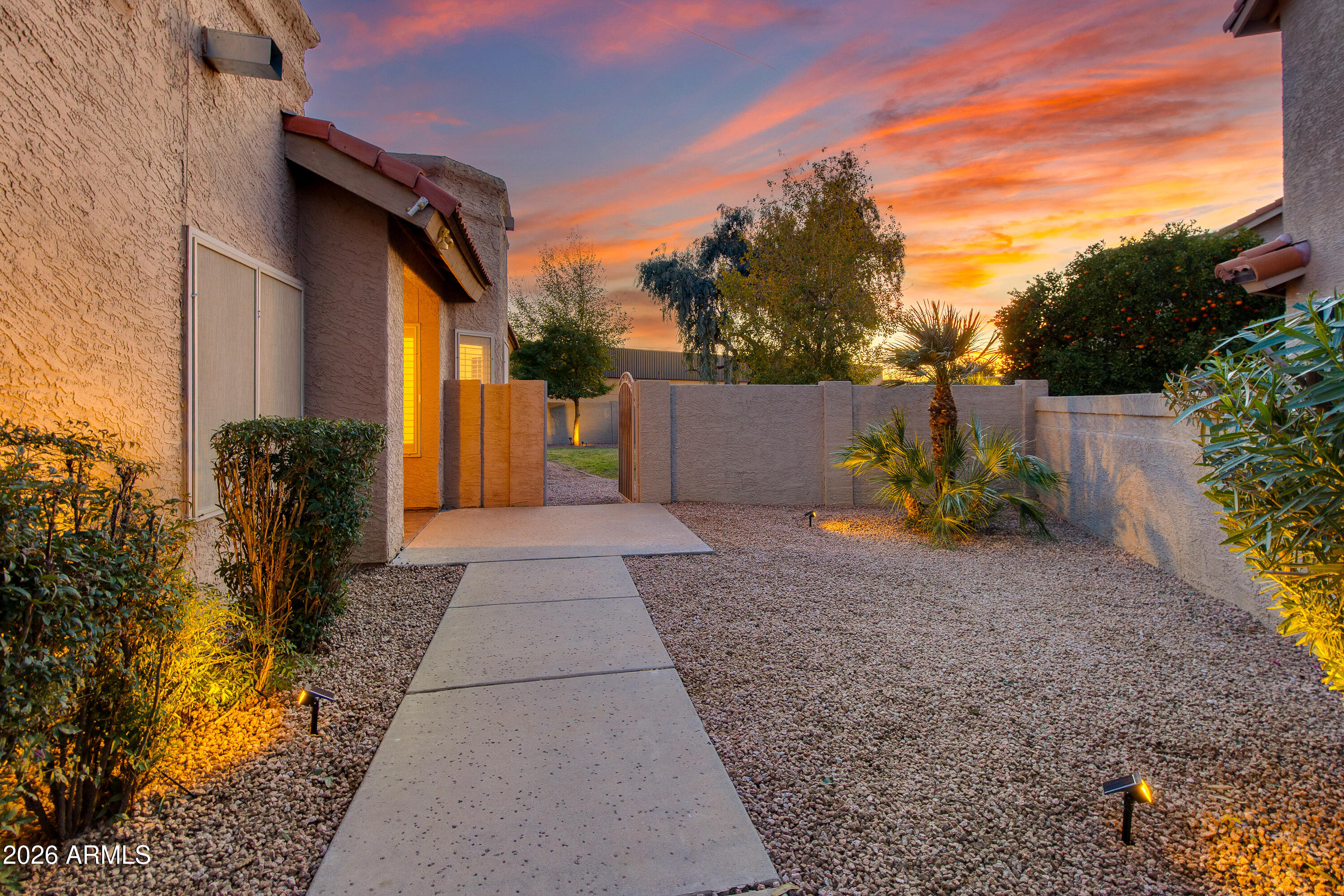 8883 E MESCAL Street