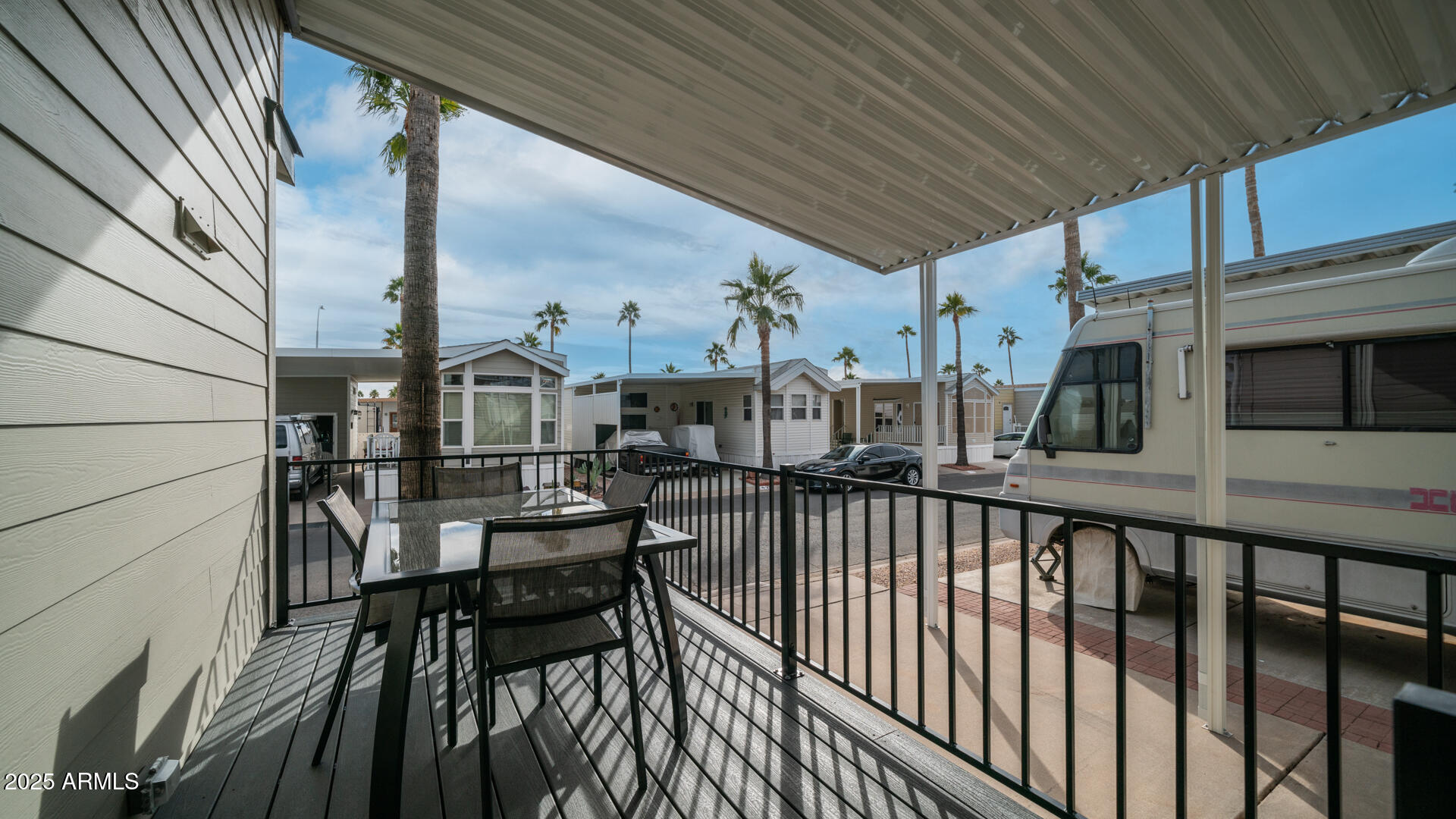 GOLDEN VISTA - Residential