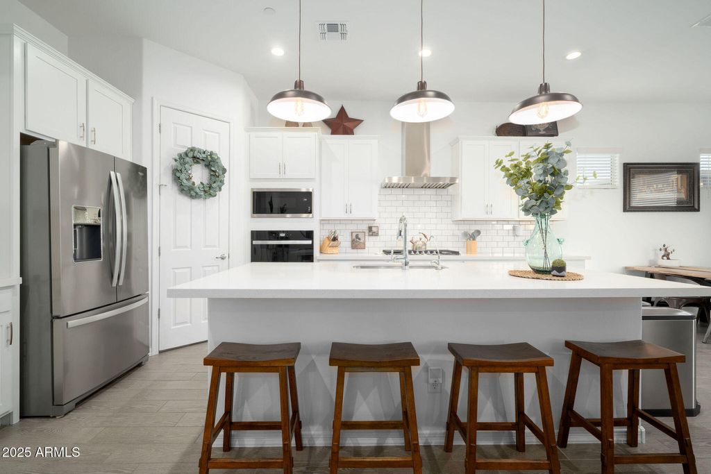 Photo of 29353 N 135th Drive, Peoria, AZ 85383 (MLS # 6950355)