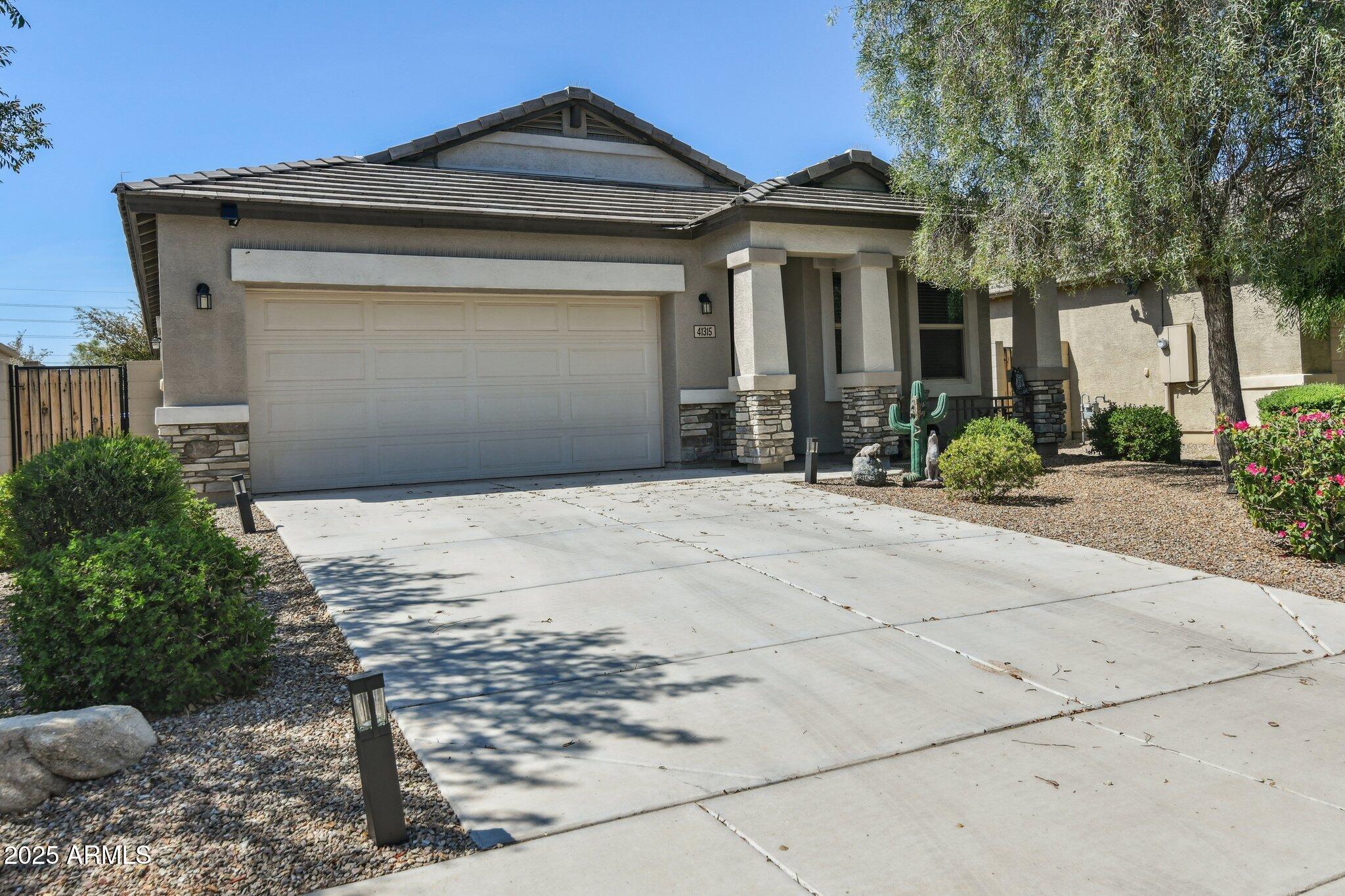 41315 W JENNA Lane