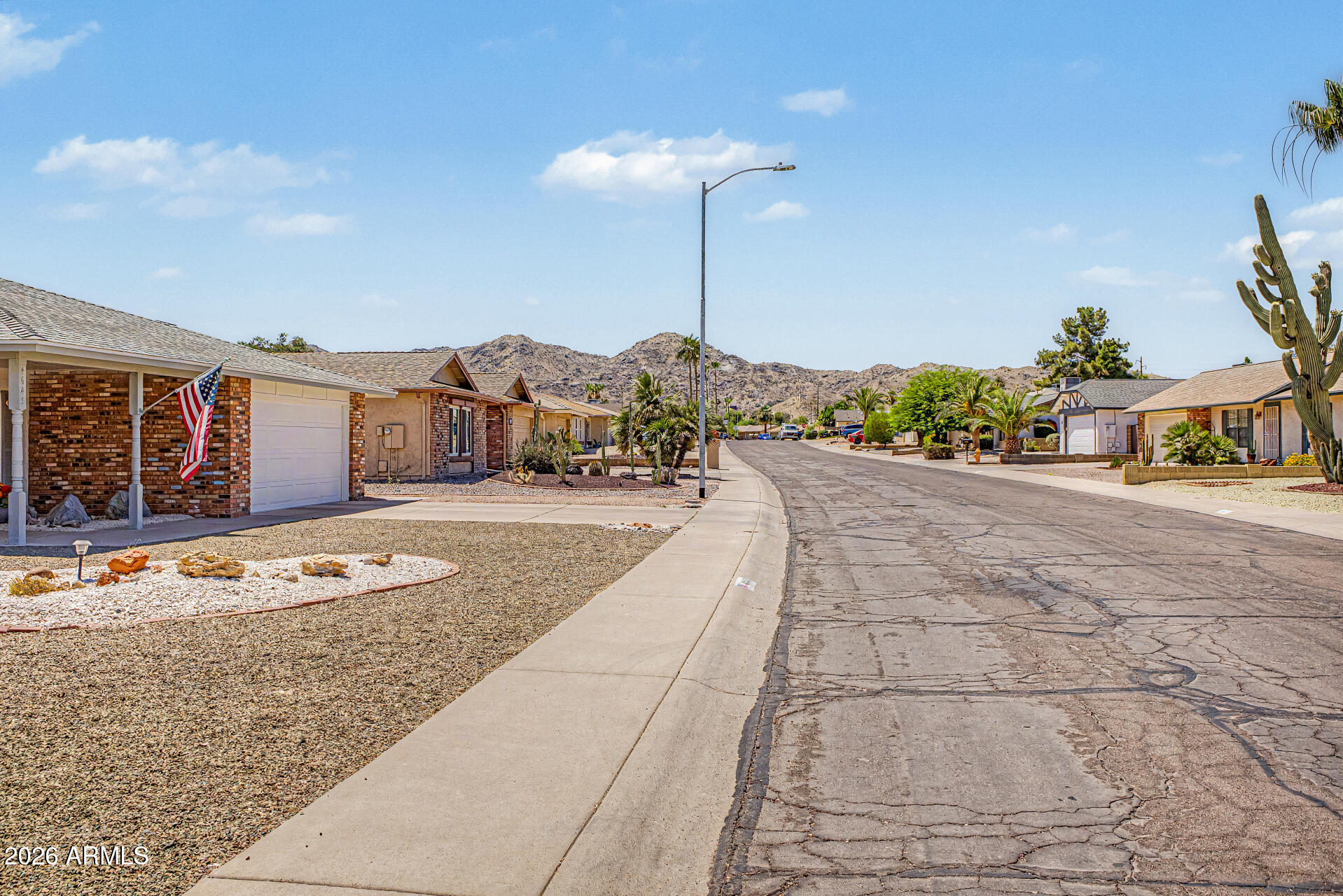 4649 E CHEYENNE Drive
