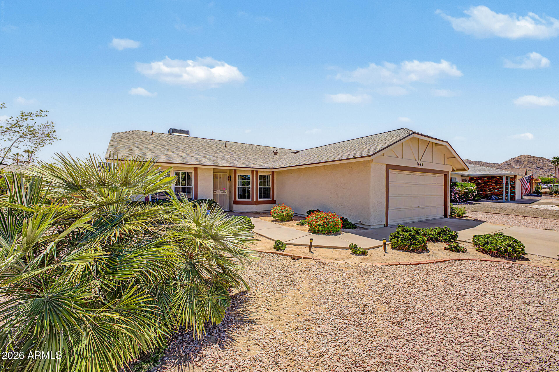 4649 E CHEYENNE Drive