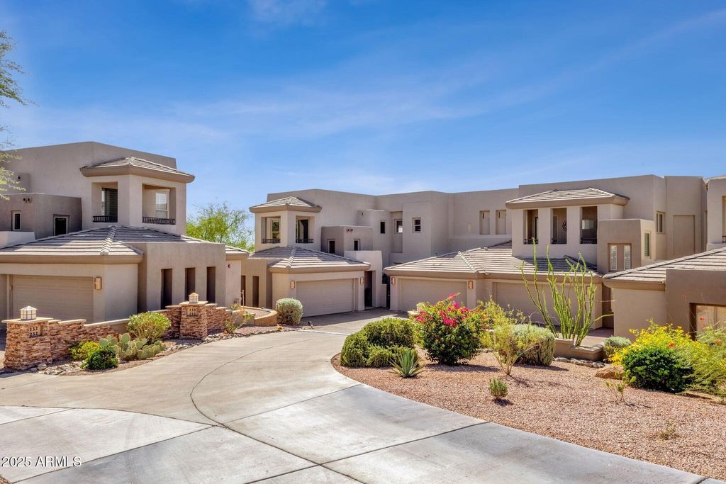 Photo of 14850 E Grandview Drive #233, Fountain Hills, AZ 85268 (MLS # 6928905)