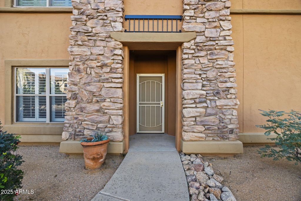 Photo of 19700 N 76th Street #1040, Scottsdale, AZ 85255 (MLS # 6941330)
