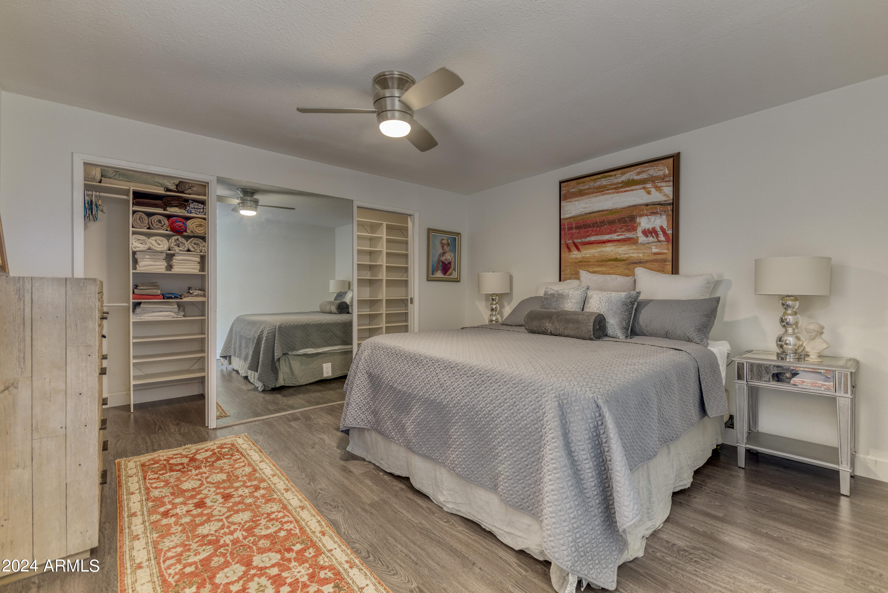 4950 N MILLER Road N 338