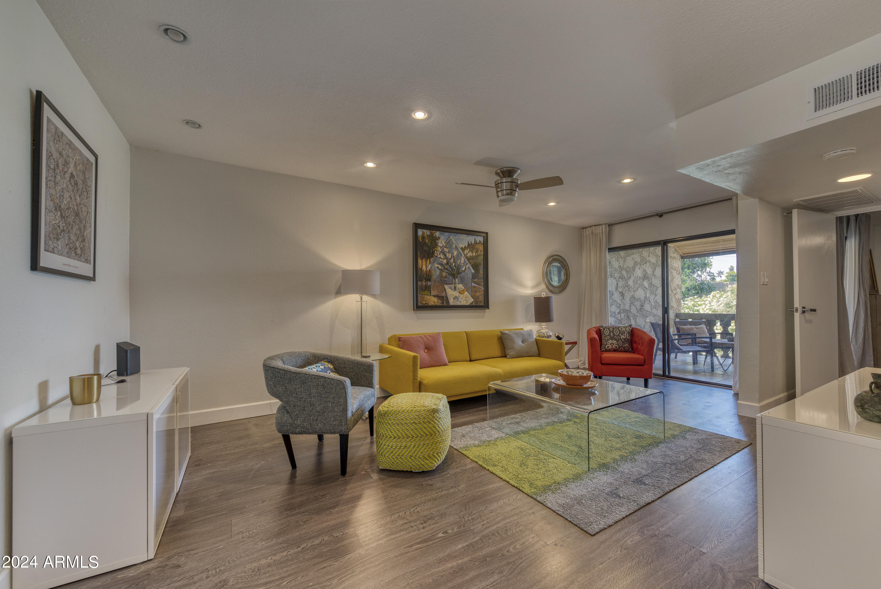 4950 N MILLER Road N 338