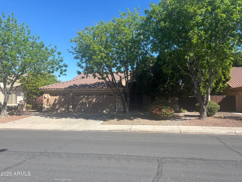 Photo of 6028 W Kristal Way, Glendale, AZ 85308 (MLS # 7000610)